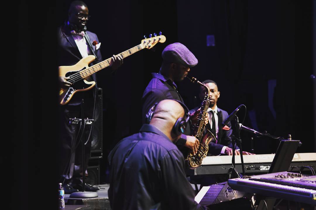 Shola Emmanuel classic live mix